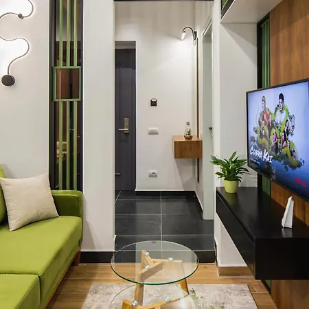 Lit Apartments, Jacuzzi * טיראנה