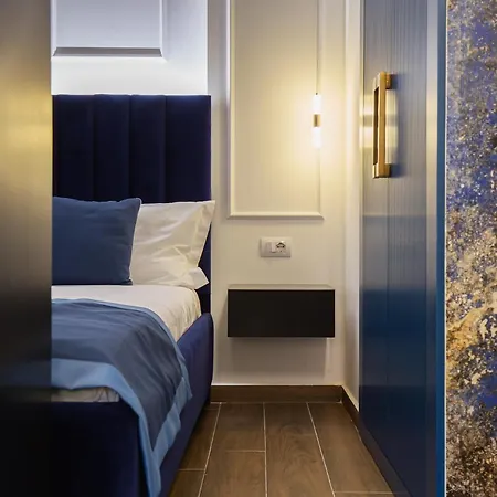 Lit Apartments, Jacuzzi Tiran