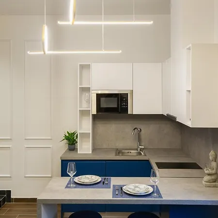 Lit Apartments, Jacuzzi 티라나